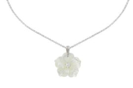 Bijoux Les Poulettes – Collier Argent Fleur de Nacre – Taille 42cm Bijoux Les Poulettes – Collier Argent Fleur de Nacre – Taille 42cm 4