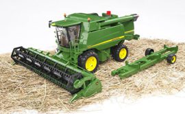 Bruder – 2132 – Véhicule – Moissonneuse John Deere T670i – Vert Bruder – 2132 – Véhicule – Moissonneuse John Deere T670i – Vert 3