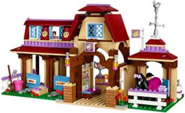 Lego-Friends-41126-Le-Club-dquitation-de-Heartlake-City-0-1