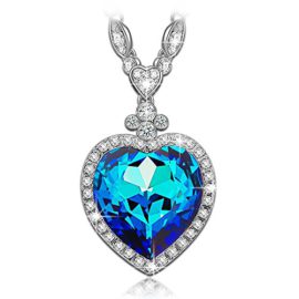 Pauline & Morgen « Mer Amour » Collier pour femme composés de cristaux Swarovski – Est la maniere ideale de dire Je t’aime Pauline & Morgen « Mer Amour » Collier pour femme composés de cristaux Swarovski – Est la maniere ideale de dire Je t’aime