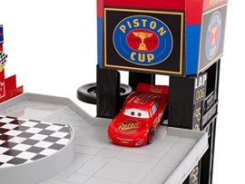 Cars-DWB90-Garage-Piston-Cup-0-2