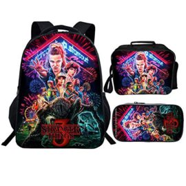 Sacs à Dos Scolaire Stranger Things, Cartable Enfant Sac d’Ecole Primaire 3 en 1 inclu Sac à Dos + Sac à Lunch Isotherme + Trousse Scolaire Sets de Sac Loisir Voyage Cabas Ecolier Drame Américain Sacs à Dos Scolaire Stranger Things, Cartable Enfant Sac d’Ecole Primaire 3 en 1 inclu Sac à Dos + Sac à Lunch Isotherme + Trousse Scolaire Sets de Sac Loisir Voyage Cabas Ecolier Drame Américain