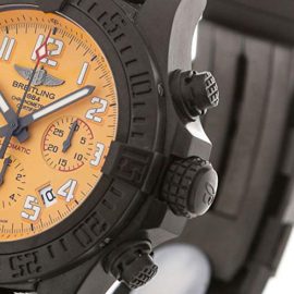 Breitling-Avenger-Hurricane-XB0180E4I534-253SX20D4-Montre-chronographe-Automatique-pour-Homme-0-1