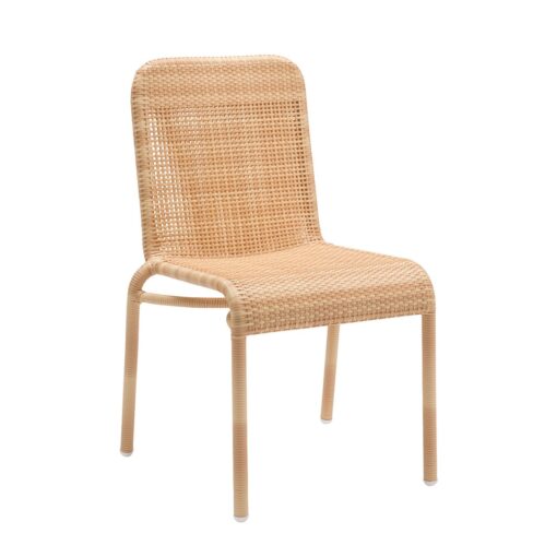 Chaise de jardin tressée en résine beige clair