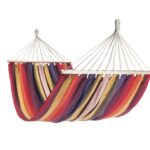 Hamac à barre simple en tissu rayé multicolore Hamac à barre simple en tissu rayé multicolore