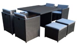 table-et-chaises-8-places-encastrables-en-resine-noir-gris