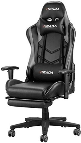 Hbada Chaise Gaming Inclinable, Fauteuil de Bureau Gamer Ergonomique, Siège de Jeu Pivotant en Similicuir avec Appui-tête et Oreiller Lombaire, Noir Gris-1 (avec Repose-Pied)