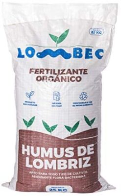 LOMBEC Humus de vers de Terre, Sac de 25 kg (42 l). Engrais Biologique, Vermicompost 100% Naturel. Engrais écologique adapté à Toutes Les Cultures. Idéal pour Les Jardins urbains. … (25)